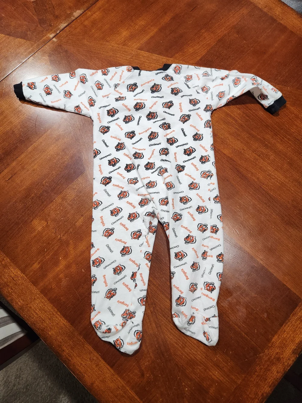 Vintage Reebok Cincinnati Bengals Babies Onesie Size 18 Months